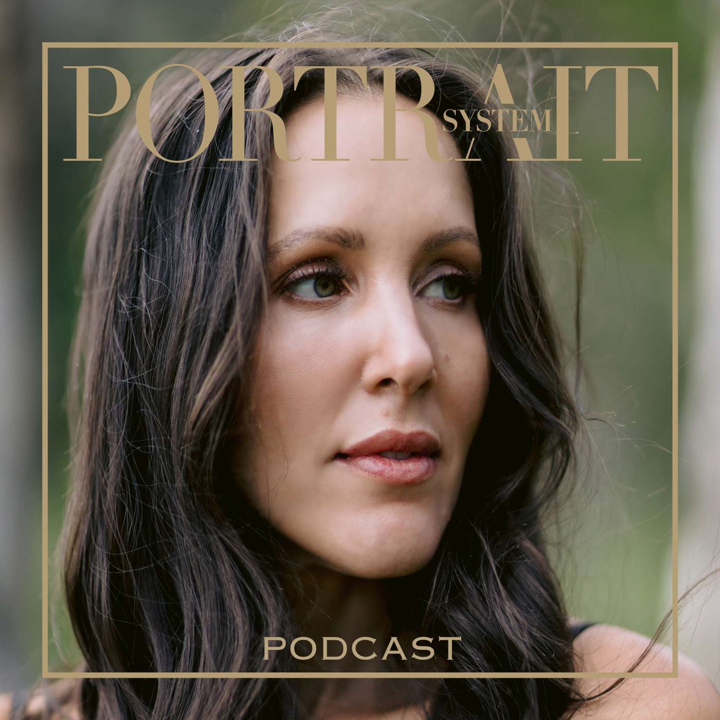 How A Single Mom Supports A Family Of 4 With Her Photography Income with Christine Sara episode artwork
