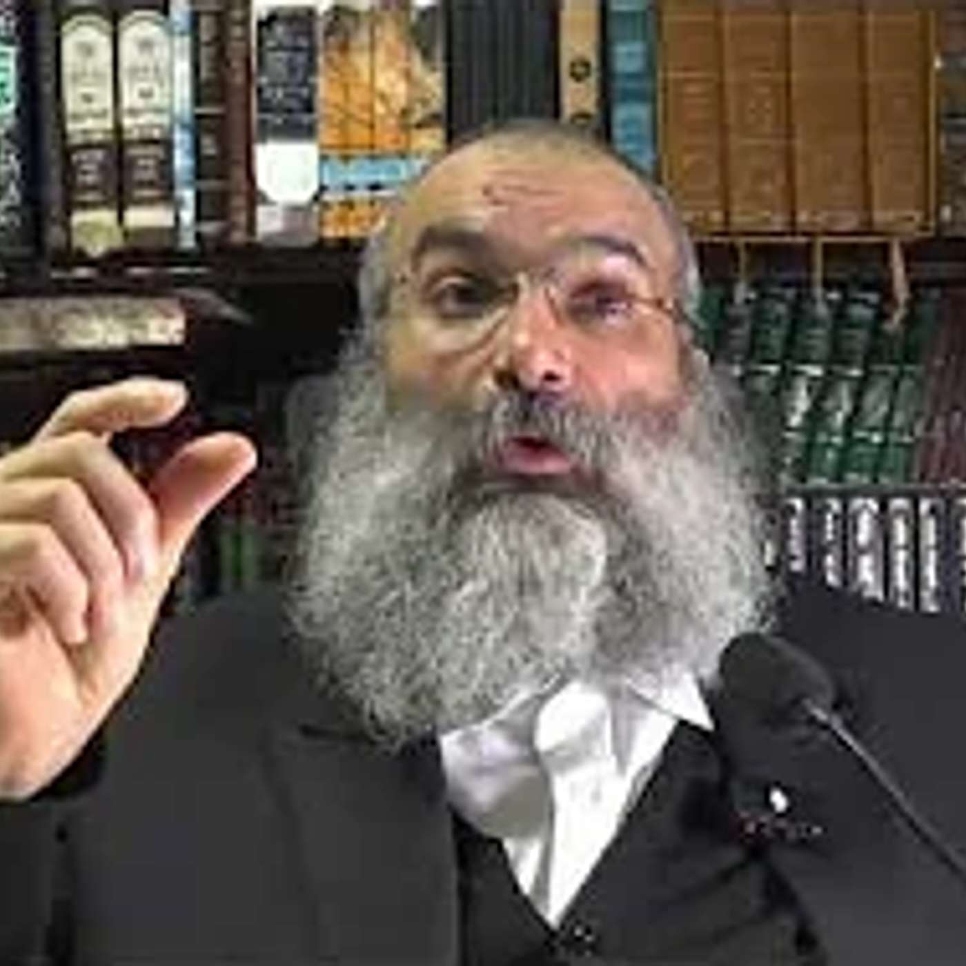 האם מותר למטפל גבר לבצע עיסוי רפואי לאישה▪️הרב נחמנסון