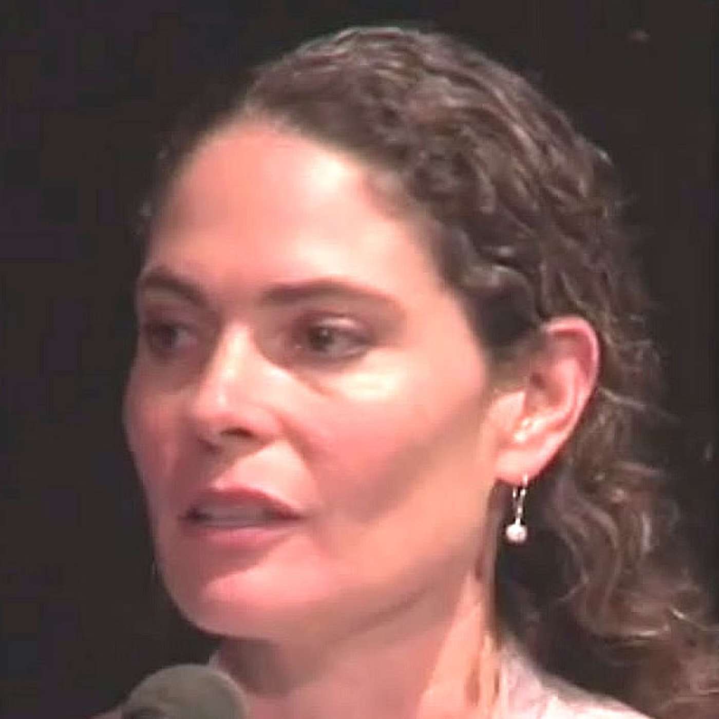 Bernadette Del Chiaro on the Benefits of Distributed Solar episode artwork
