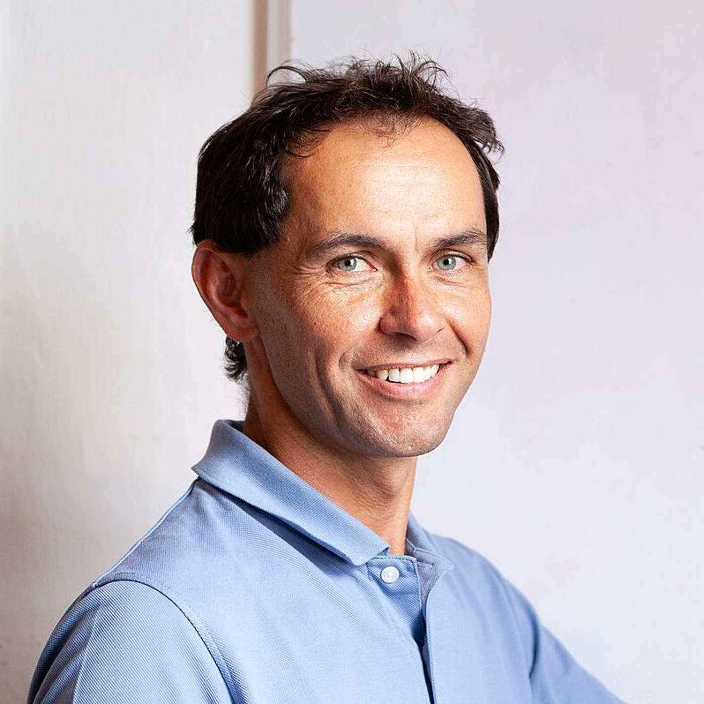 Alan Knott-Craig Jr On Life After Mxit's Royal Fail (2016) Alan Knott-Craig Jr On Life After Mxit's Royal Fail (2016)