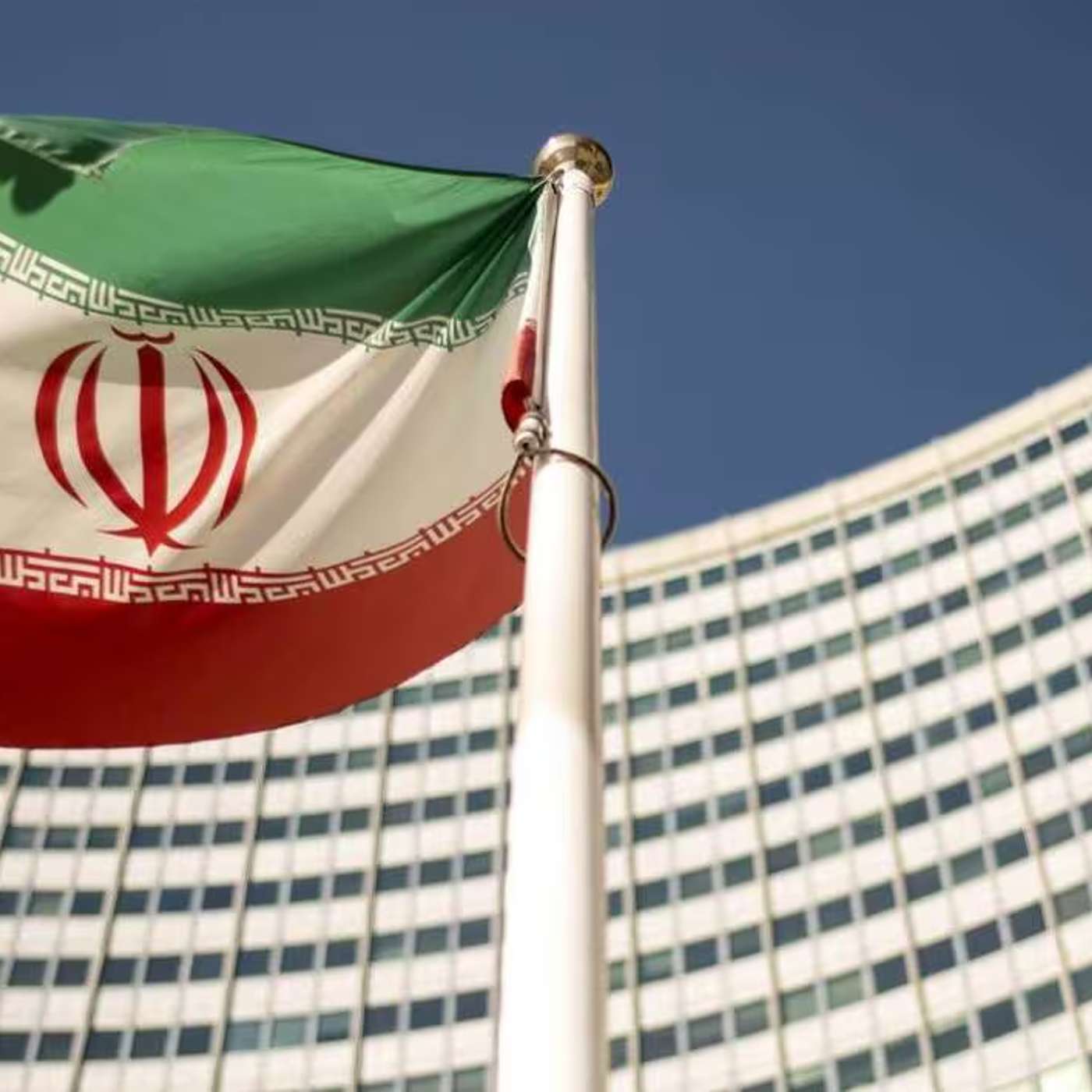 Universities Face Bomb Threats, U.S. Deport Iranians, Georgia Gets $531M Aid, Schweikert Enters Governor Race, and more...