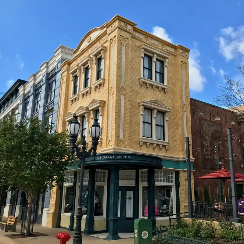 Episode 132: Discovering Hollywood Studios Commissary & Grand Ave