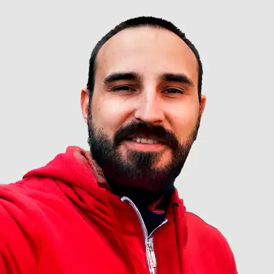 Артём Арутюнян 