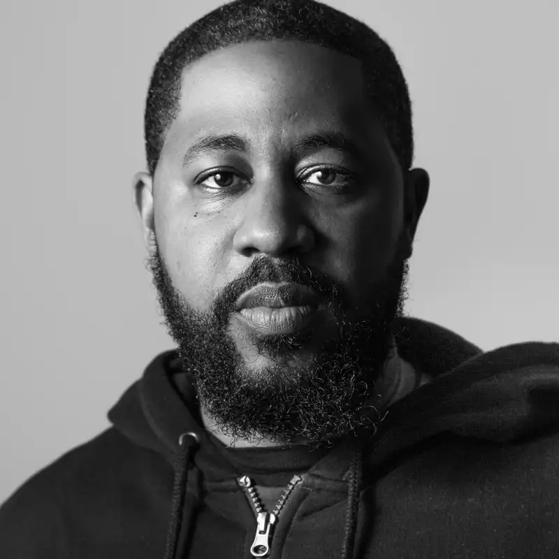 Exploring the Artistic Fights of Christopher Batten: From Martial Arts Inspiration to Thought-Provoking Paintings