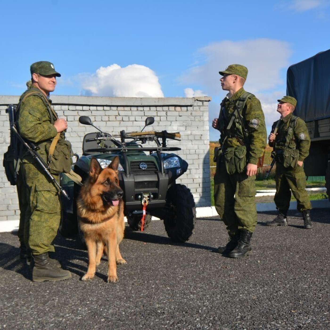 На фоне слухов о закрытии границы ФСБ усиливает контроль на пути выезда из страны на севере