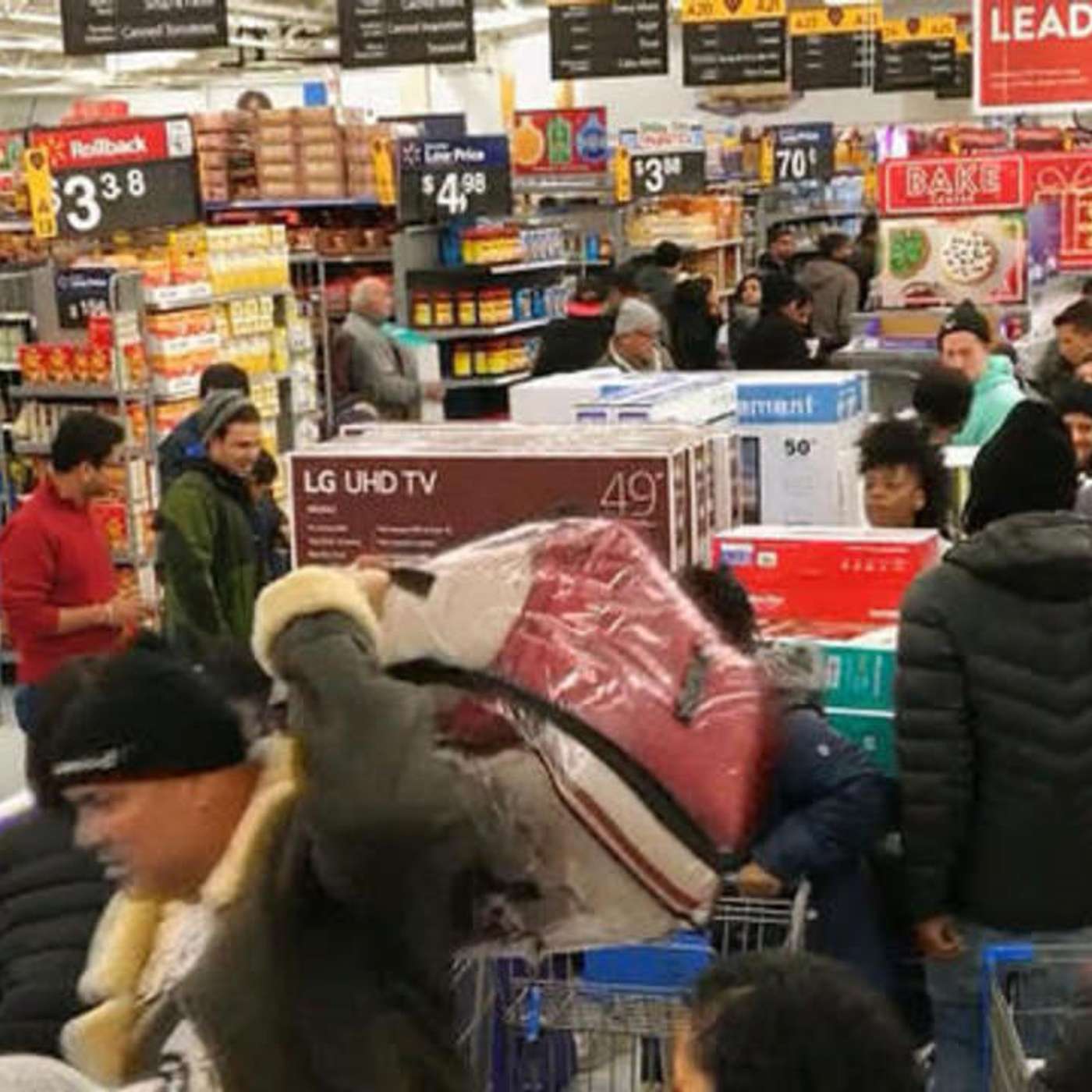 US online sales on Black Friday hit above $16b over the weekend (27.11.23)