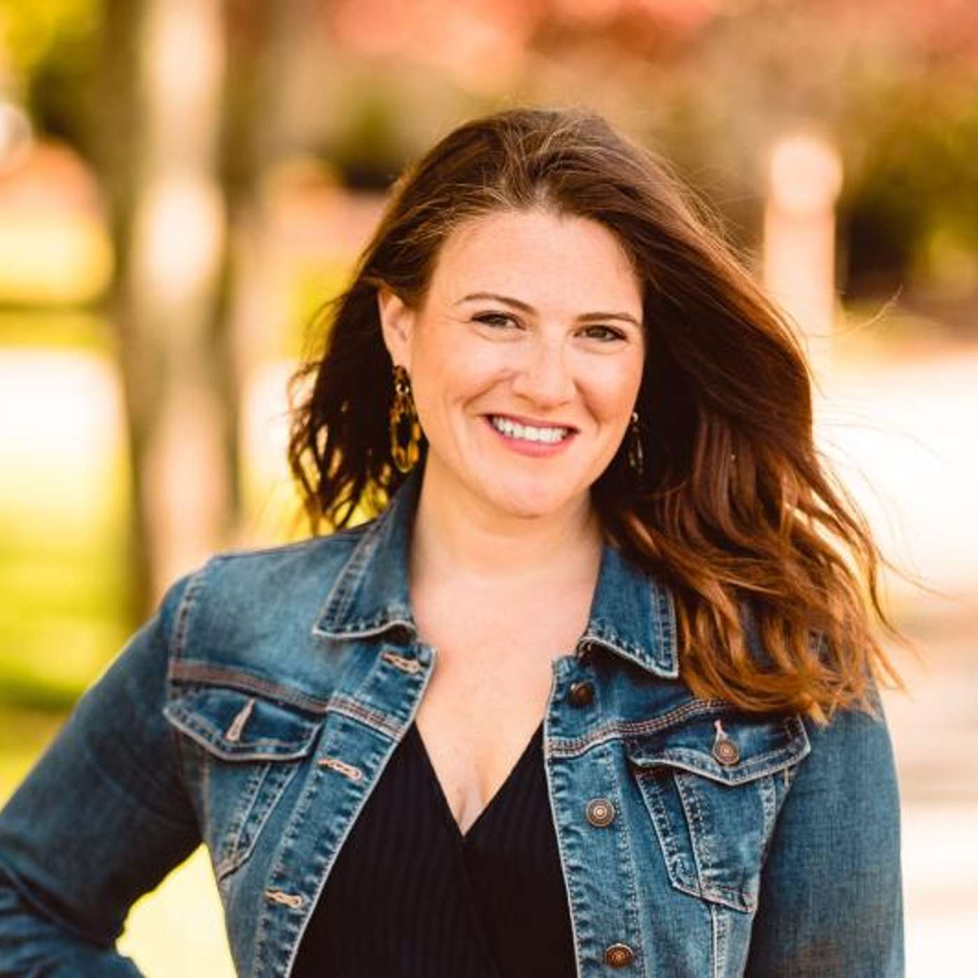 From Nike to Duck Duck Go to Oyster to remote work Author and Expert, meet Ali Greene, author of Remote Works episode artwork