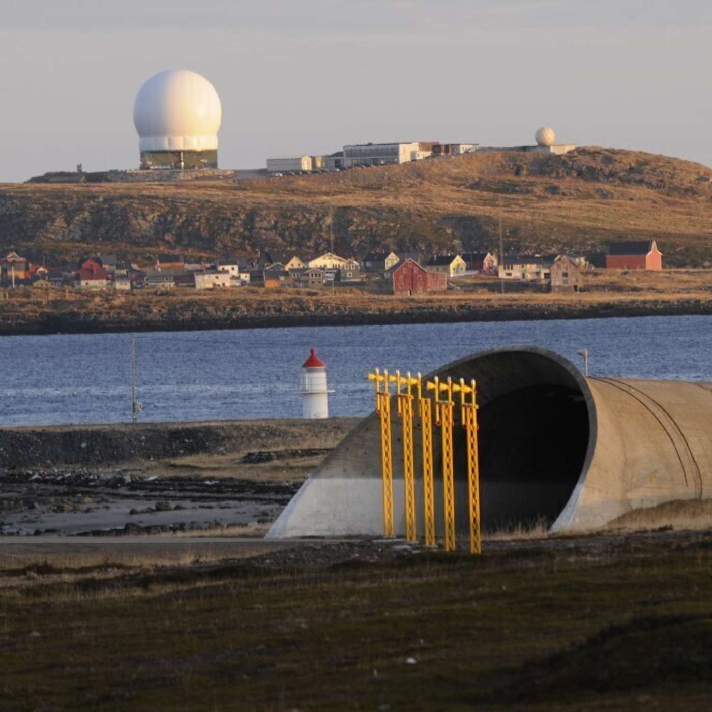 Епископ Плесецкий хочет построить православную часовню в норвежском Вардё рядом с военным радаром