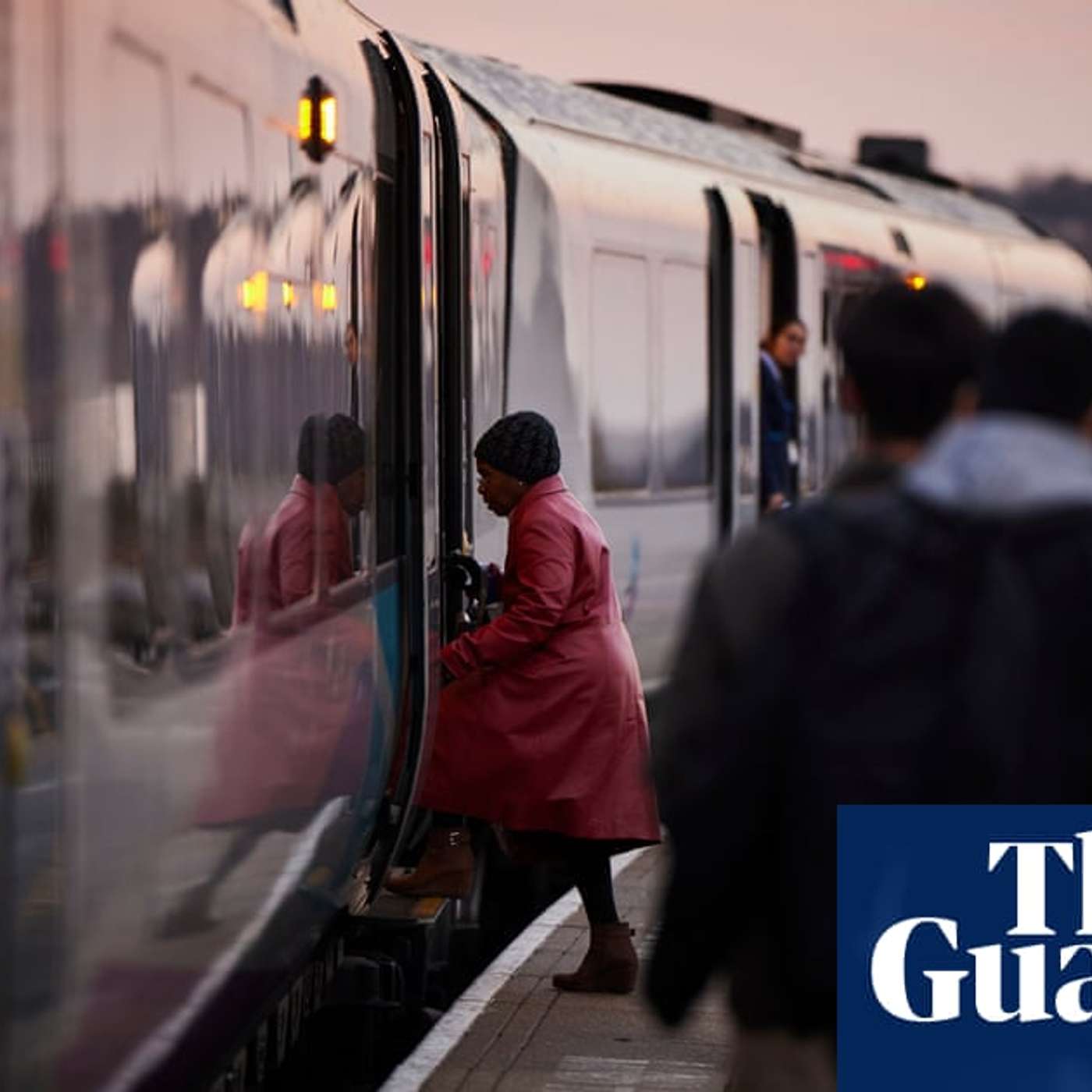 Everton Upsets Liverpool, Scotland Ends Green Alliance, Labour Vows Rail Renationalization, UK Passes Asylum Seeker Deportation Law, and more... episode artwork