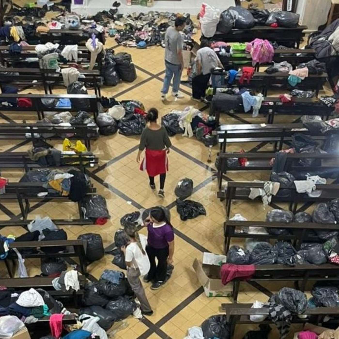 En Santa Rosa de Leales, una parroquia quedó convertida en centro solidario