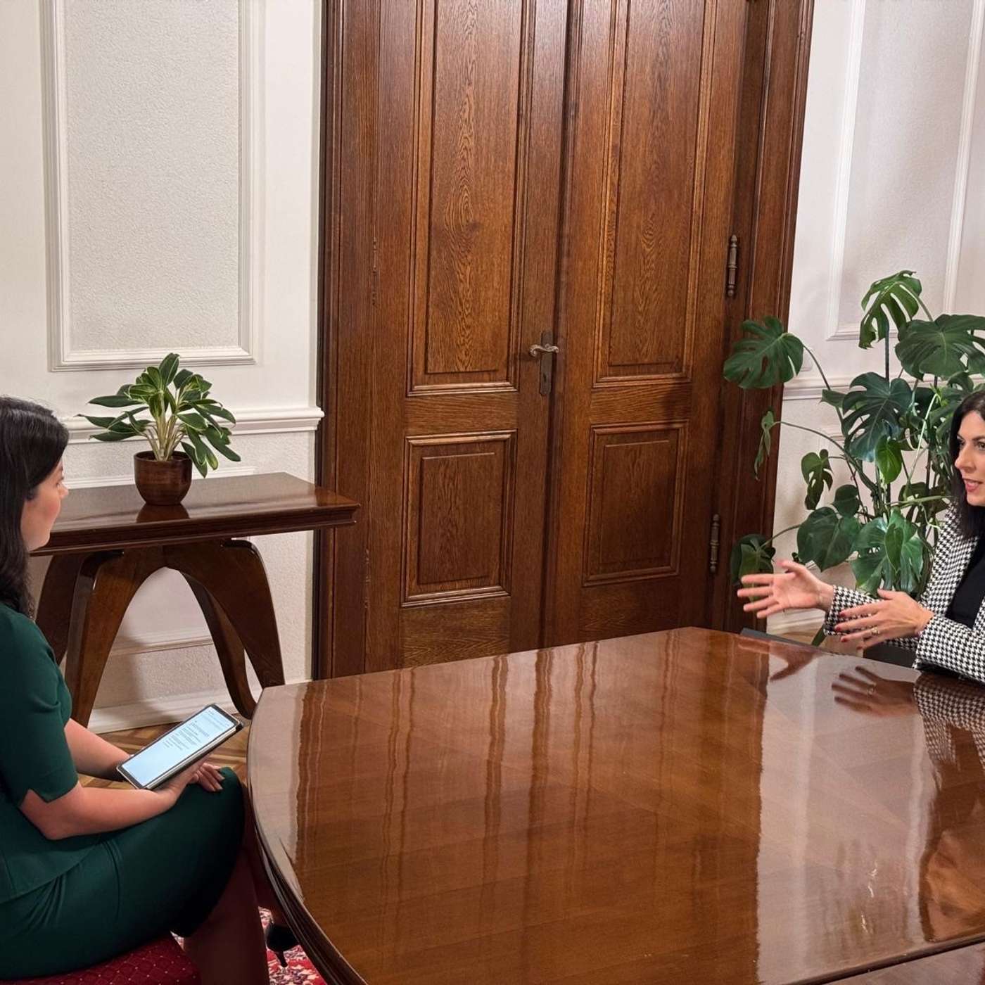 Platy ústavních činitelů, vydání Tomia Okamury k trestnímu stíhání, příspěvek pro náročné profese (18. 1. 2025), HOST: Markéta Pekarová Adamová  /TOP 09/ episode artwork