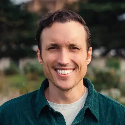 Nic Poulos 