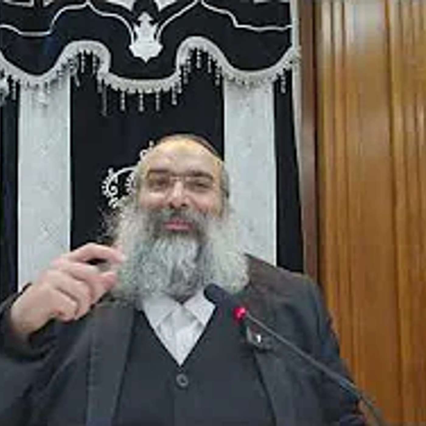 "מחצית השקל" באוקראינה - מה עושים כשבחצי מטבע הריבניה אין פרוטה▪️הרב נחמנסון▪️(ח' אדר פ"ו. כפר חב"ד)