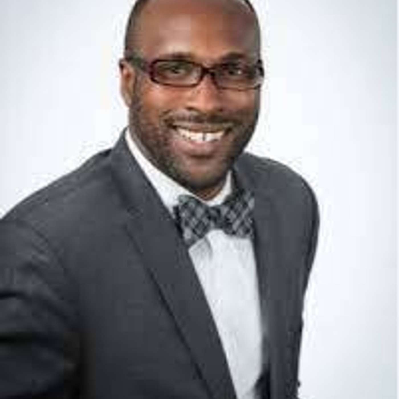 0214/2022 Frank Aba-Onu, President of the Minnesota Association of Black Lawyers joins Freddie Bell on KMOJ.