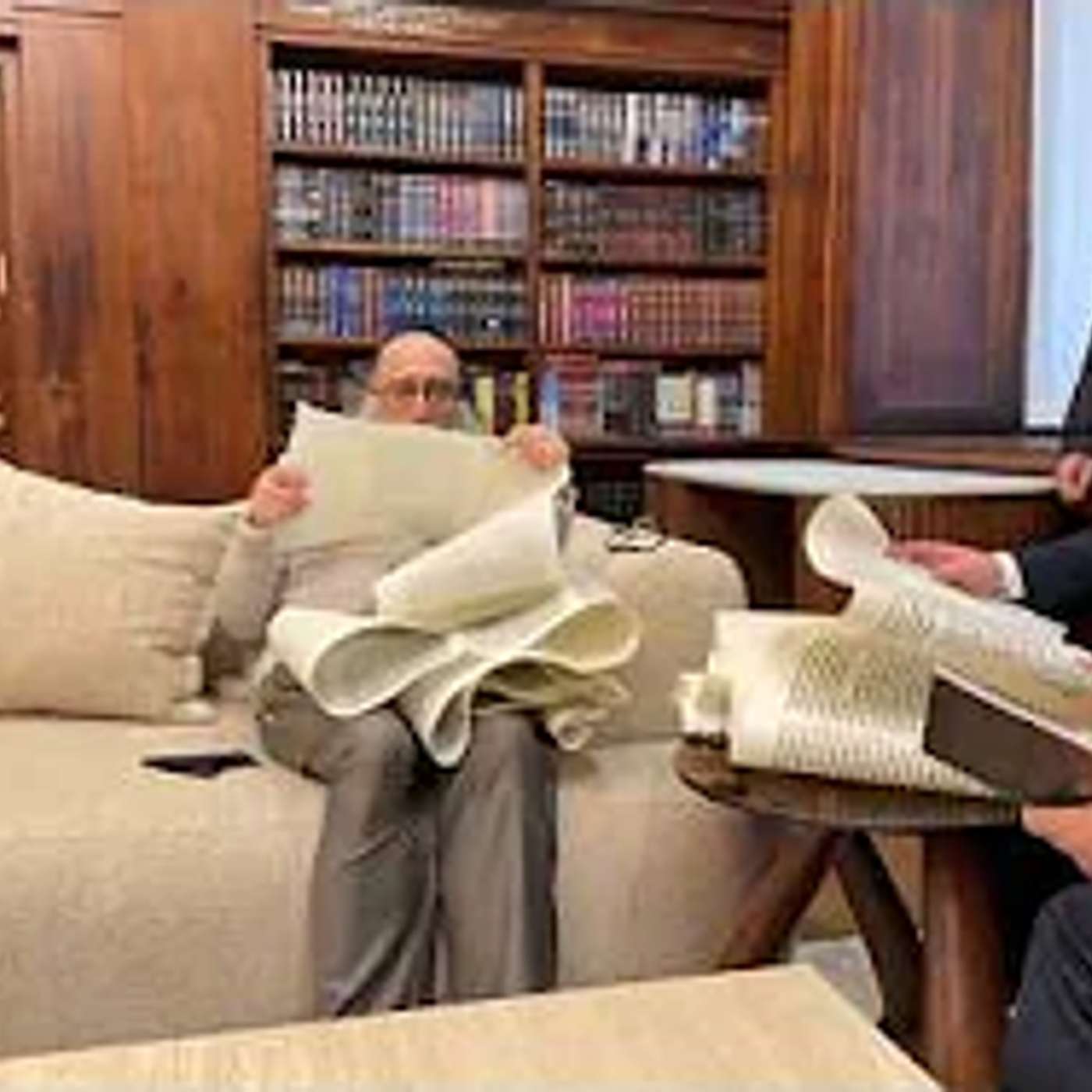 קריאת המגילה • מפי בנש"ק כבוד הרב - רבי מאיר אליהו פינטו שליט"א - פורים - י"ד אדר תשפ"ו - ניו - יורק קריאת המגילה • מפי בנש"ק כבוד הרב - רבי מאיר אליהו פינטו שליט"א - פורים - י"ד אדר תשפ"ו - ניו - יורק