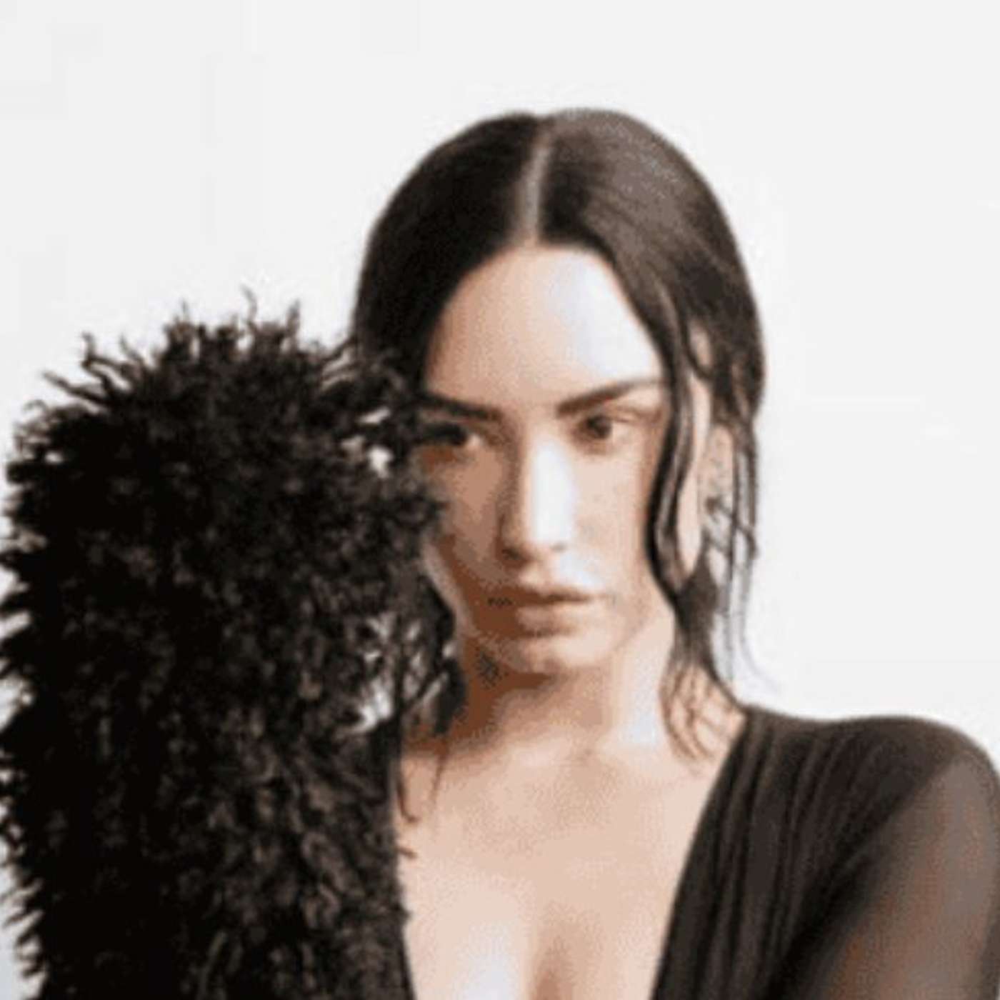 Demi Lovato: 10 Things to Know About the Artist episode artwork