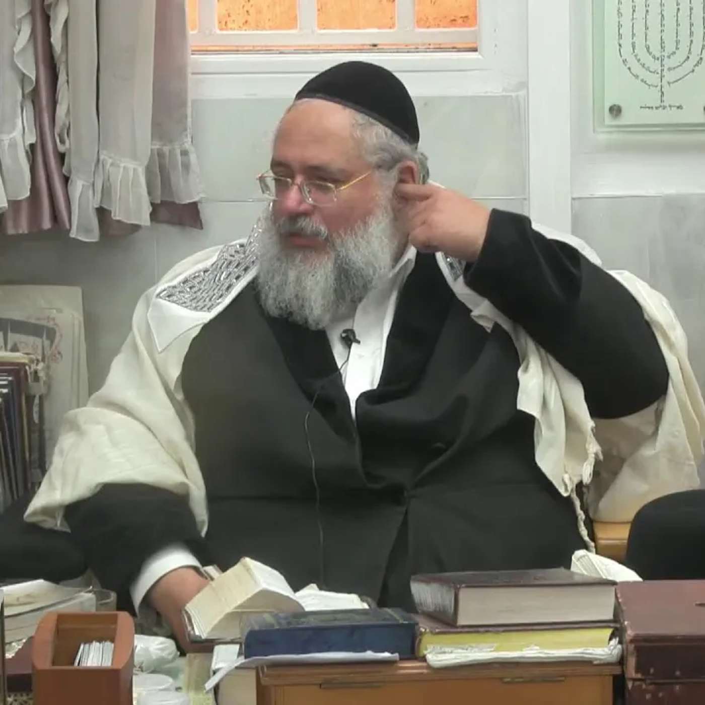 שיעור בתניא ובגובה העינים א' בסיוון