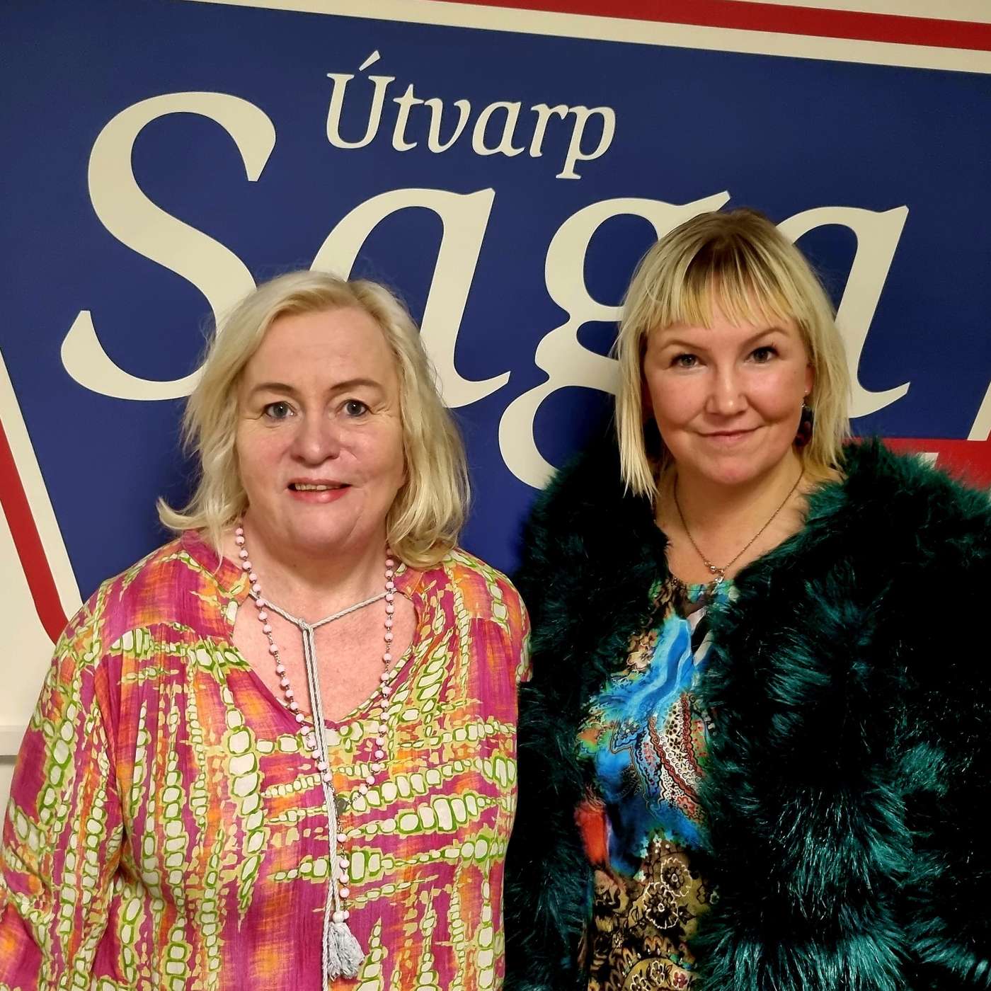 Spáð í beinni - Guðrún Kristín Ívarsdóttir og Sandra Clausen episode artwork
