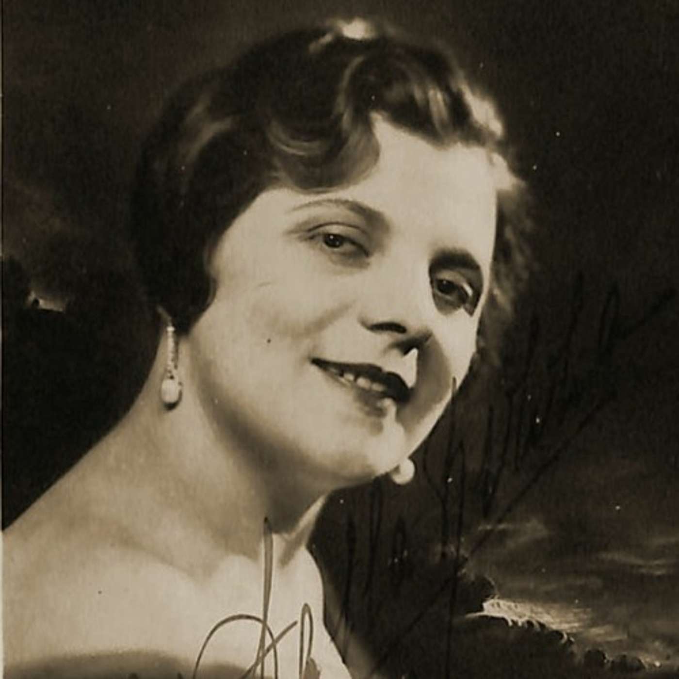 L'Aria che Tira…pillole di lirica - In quelle Trine Morbide - (Manon Lesacut) - Gilda dalla Rizza