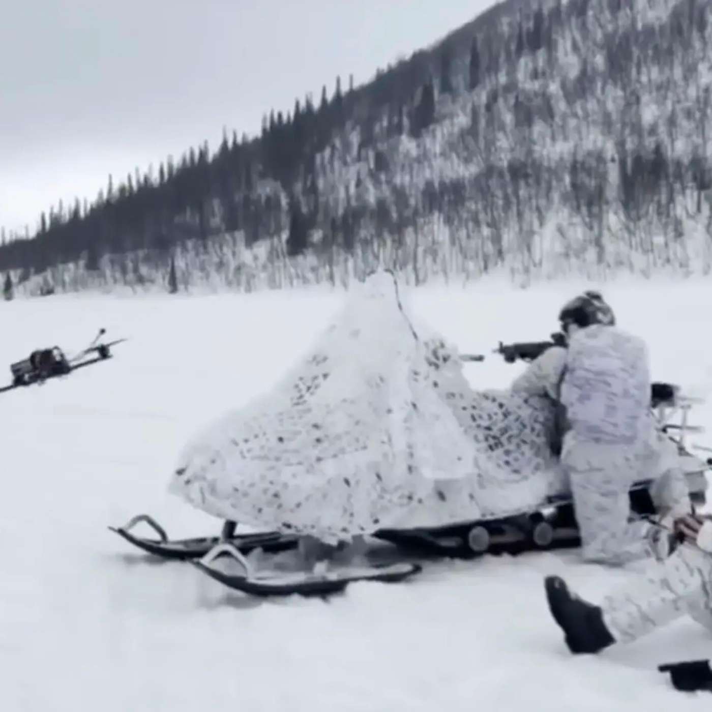 Чеченский спецназ Росгвардии применил дроны-камикадзе на учениях в Арктике