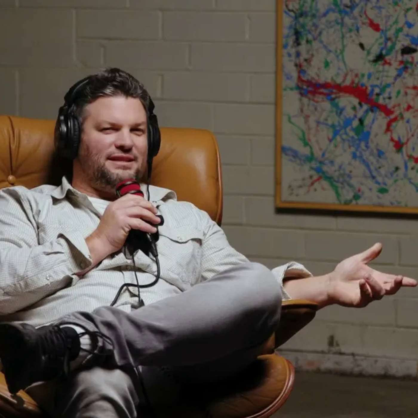 Episode 22 | From Flea Markets to Drive-Thrus: Folk Art Reimagined