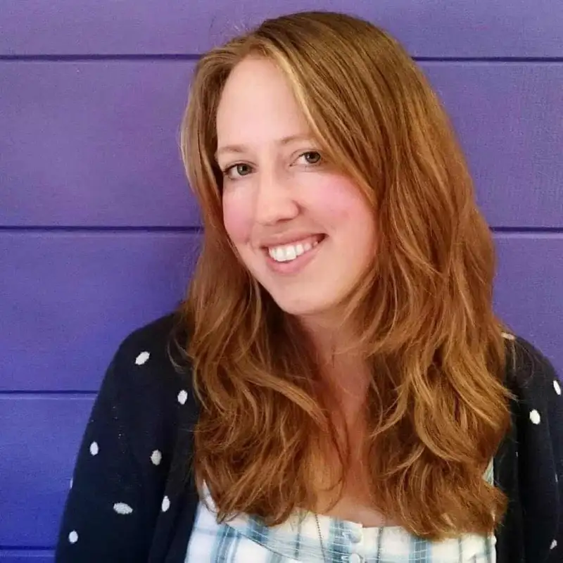 EP74: Tracy Osborn – launching a Kickstarter, a book, a SaaS!