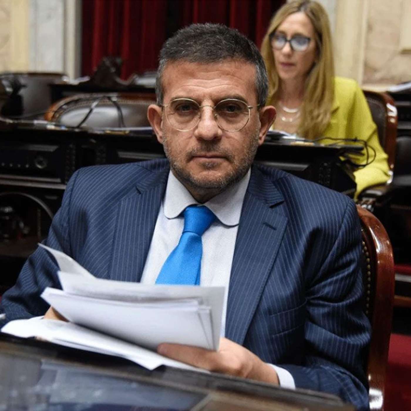 Piden el desafuero de Carlos Cisneros, y su defensa habla de maniobra política