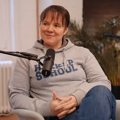 Dr. Julia Freundenberg