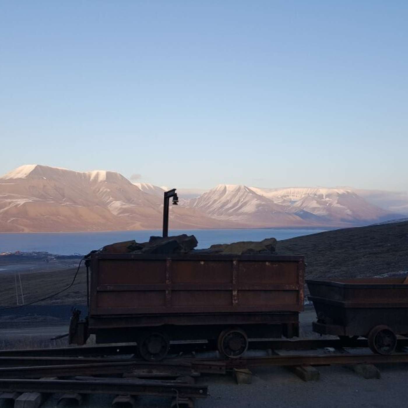 Норвегия продлила добычу угля на Шпицбергене до 2025 года