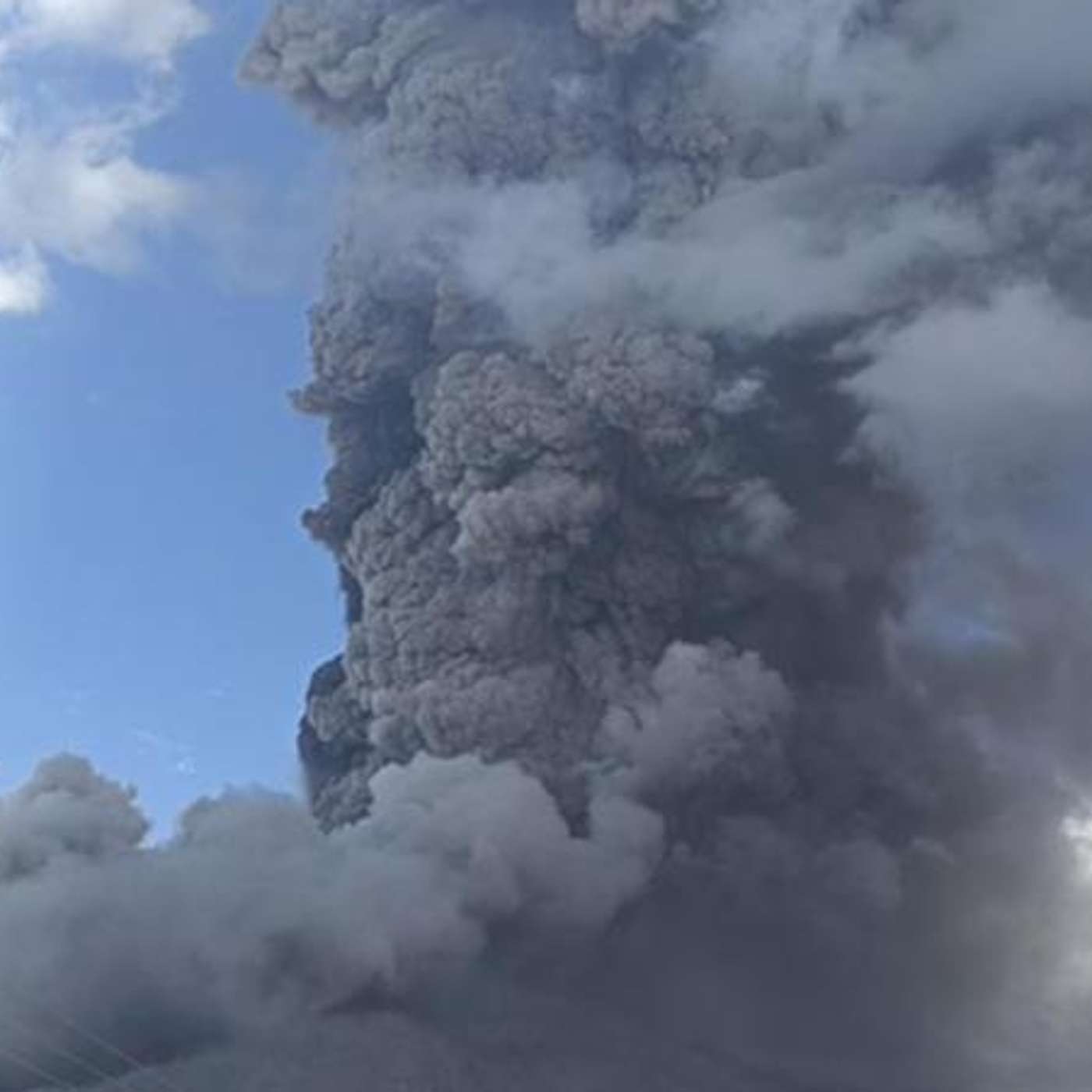 Scholz Ousts Finance Minister, Italian Court Blocks Migrant Transfer, Vehicle Attack in Zhuhai Tragedy, Volcanic Eruption Disrupts Flights, and more...