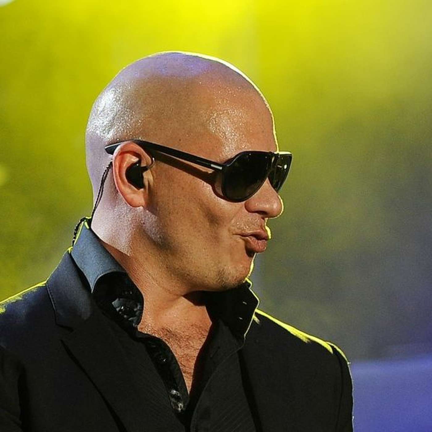 305 - Music Greats with Ana Schofield (Pitbull)(10.03.2021)