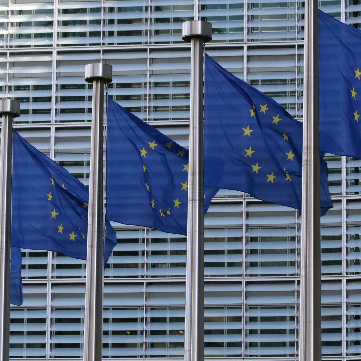 Apple's Privacy AI Leap, Microsoft AI Animates Mona Lisa, AI CSAM Overwhelms CyberTipline, Meta Unveils Llama 3 AI, and more...