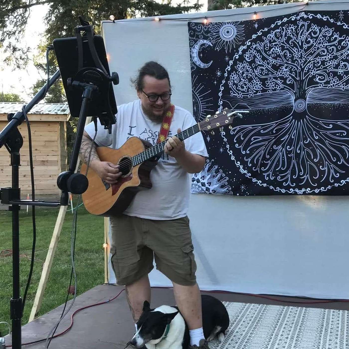 Shuck & Strum Spotlight: Chris Eakes, Hoodstock Heat, and an October Album