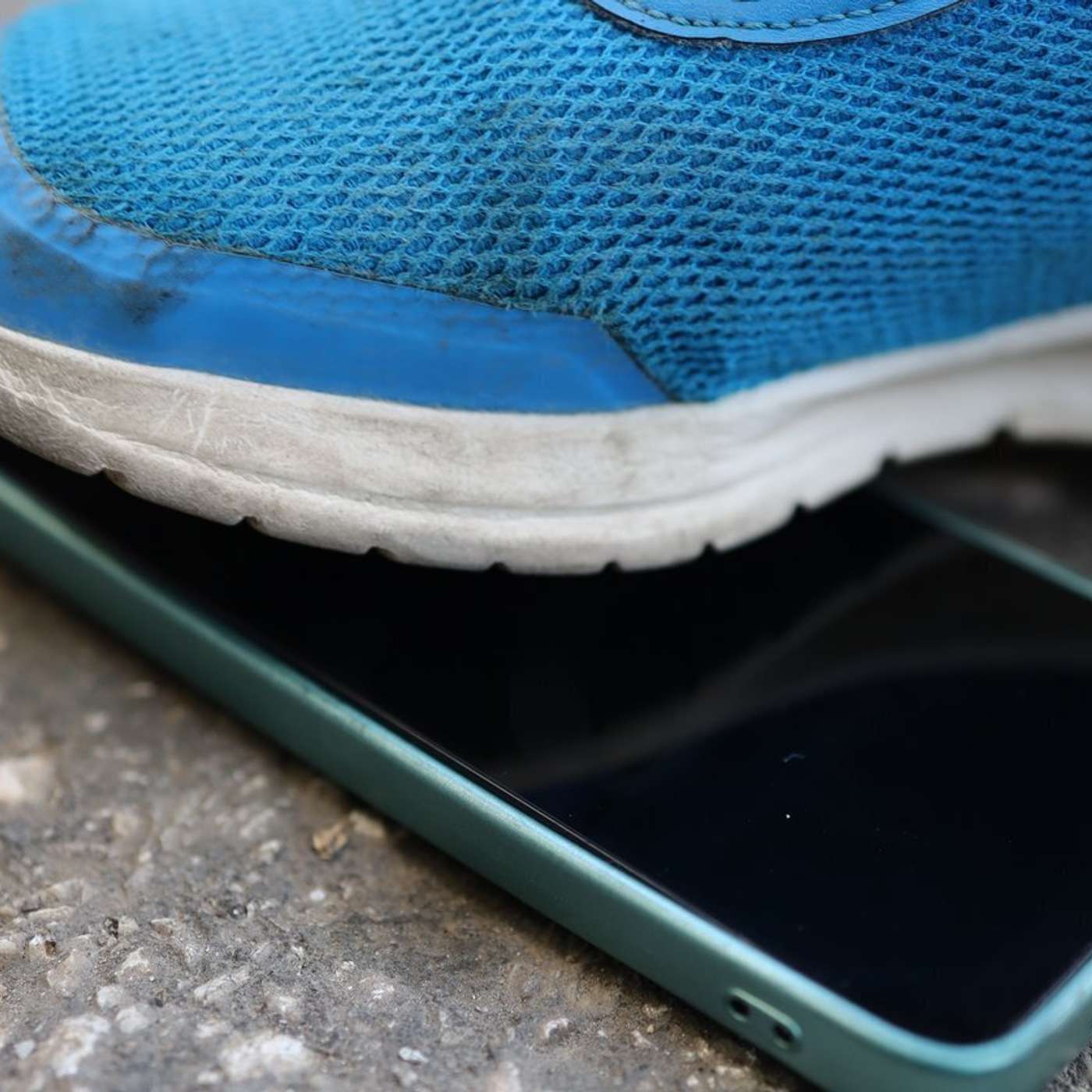 Water-Resistant and Rugged Phones Explained (PLUS: Pokémon vs. Palworld)