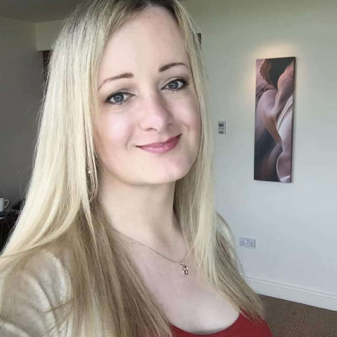 16. Sarah O'Connell - YouTube Celebrity Chat Show host, Comedian, Artist/Animator