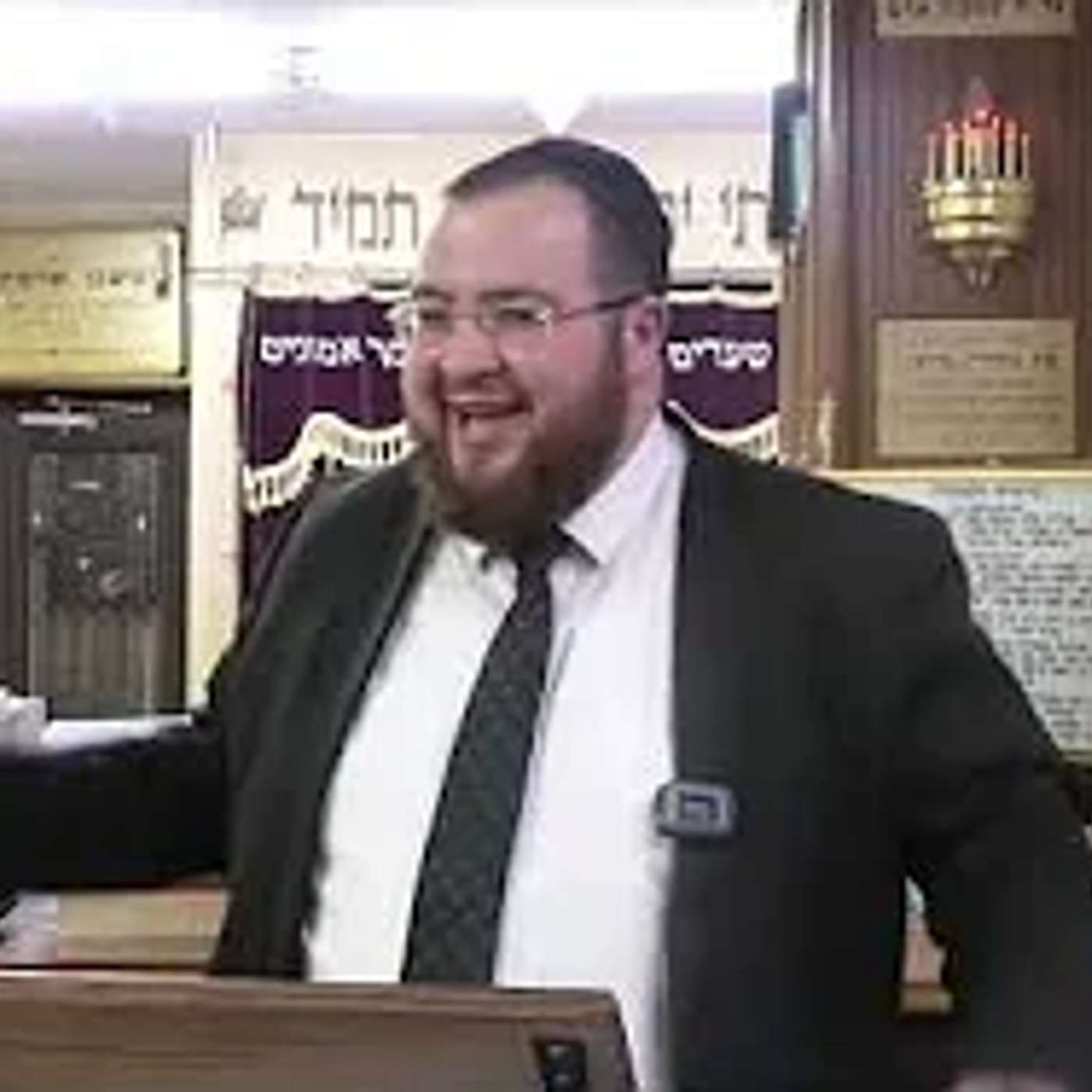 גילוי מחריד: הצדיק הקדוש והנדיר מחו"ל..... הסתכל על האיש הזקן 'אני מלך המשיח'.. בדורינו חי המשיח....