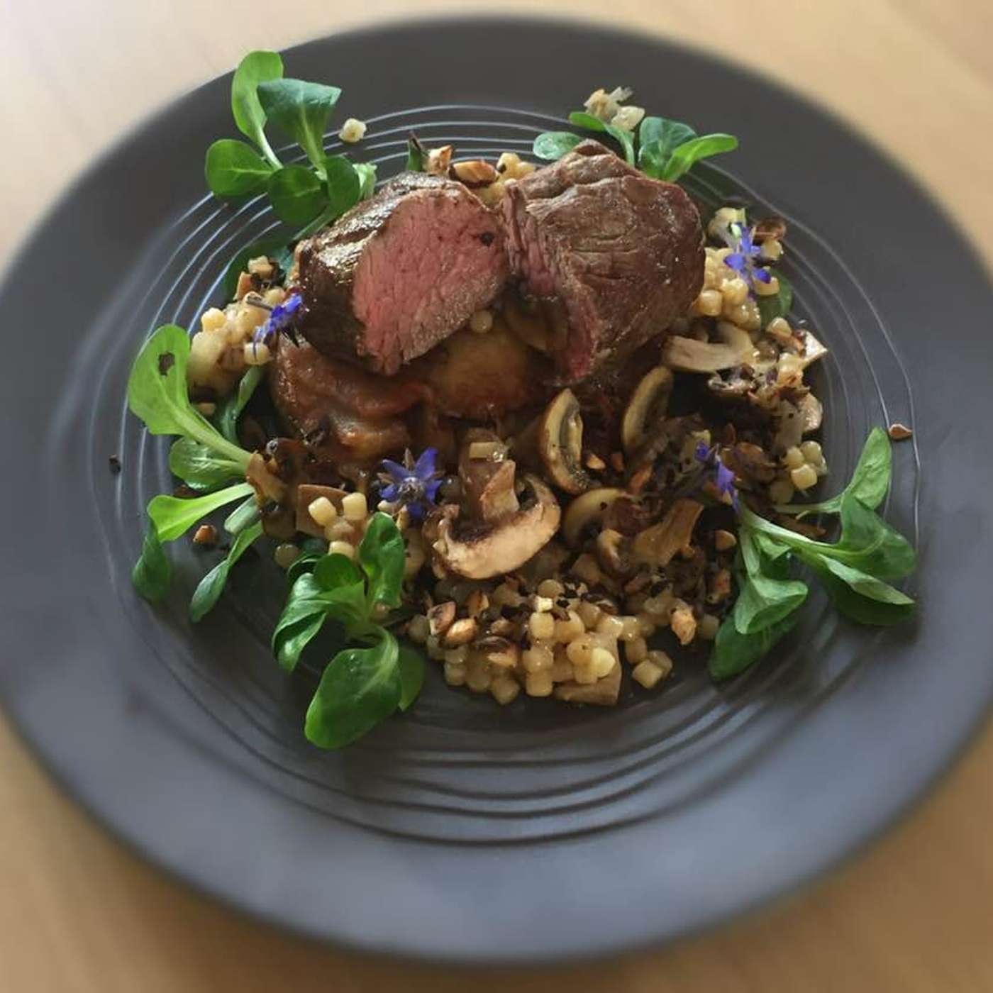 Filet de bœuf aux scucuzzus, champignons et noisettes episode artwork