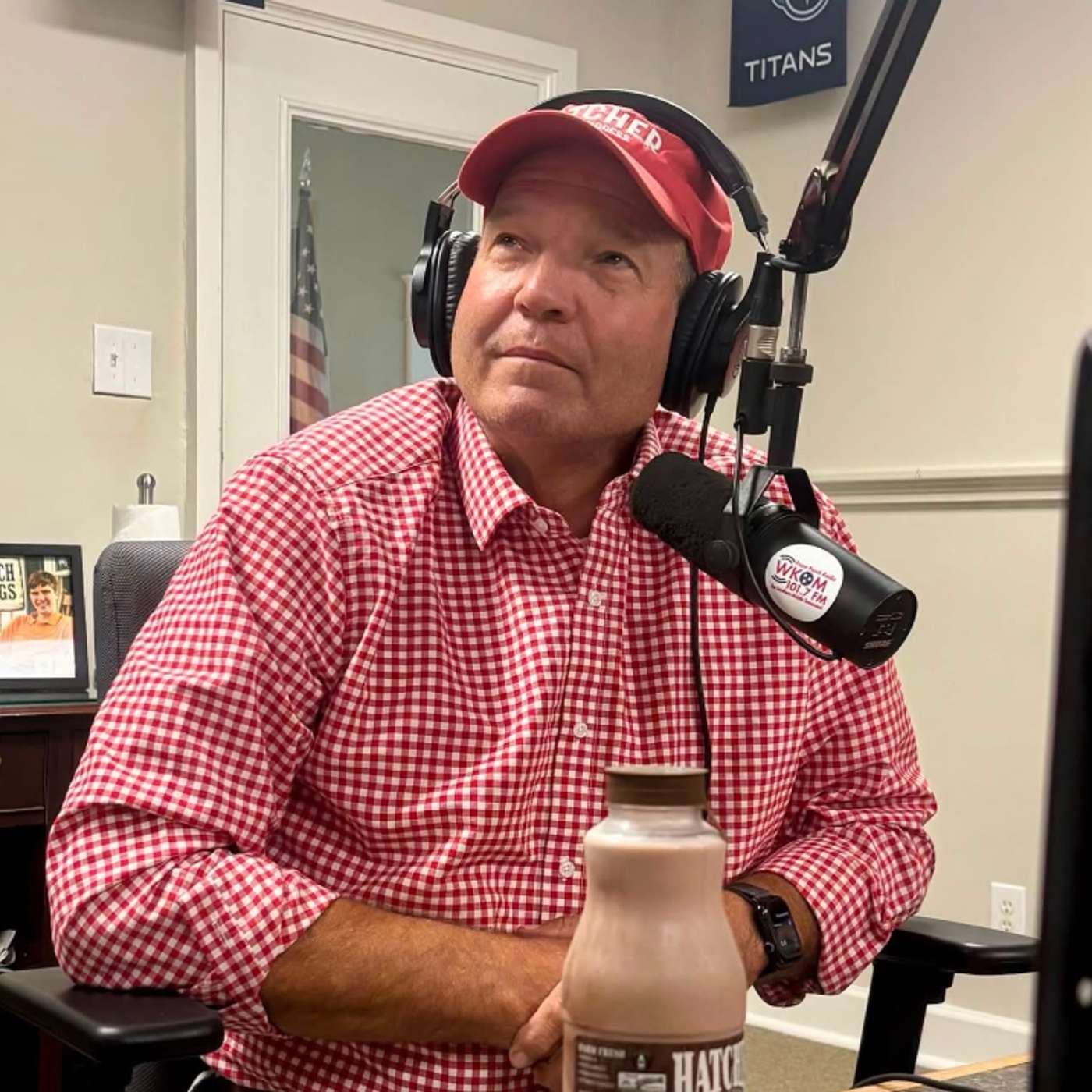 Debbie Matthews Show 10-24-26 Charlie Hatcher