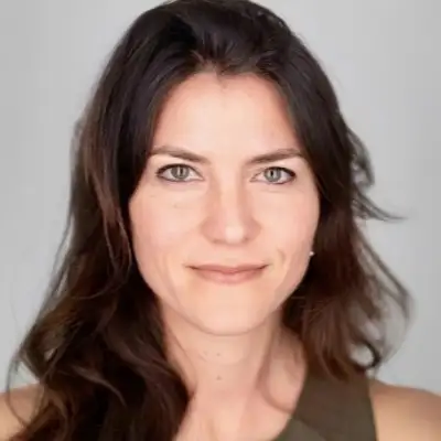 Dr. Lucrecia Grandolini