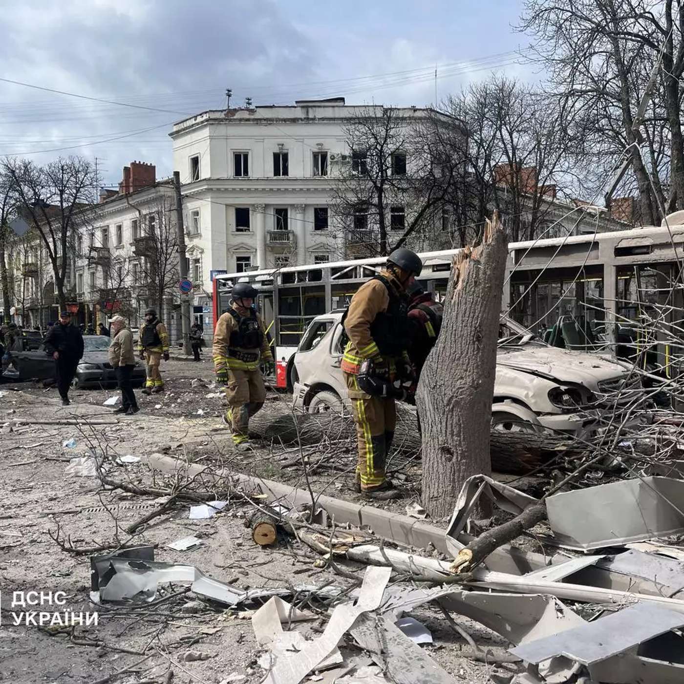 Kiev : une attaque massive de drones contre la capitale episode artwork