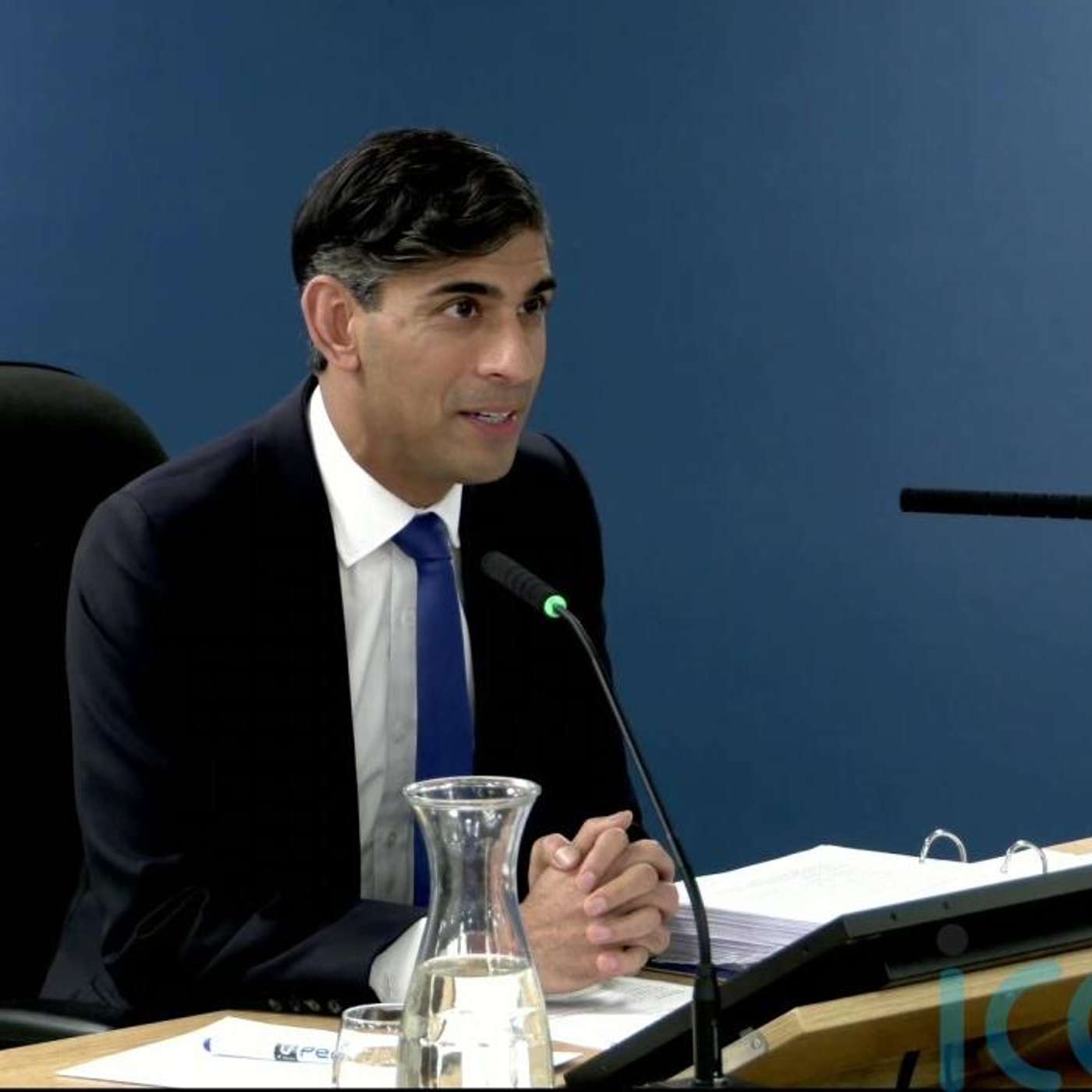 Furlough Scheme Sparks Debate, UK Christmas Travel Chaos, Windsor Move Triggers Park Access Backlash, MI6 Warns on Russia Hybrid Threats, and more...