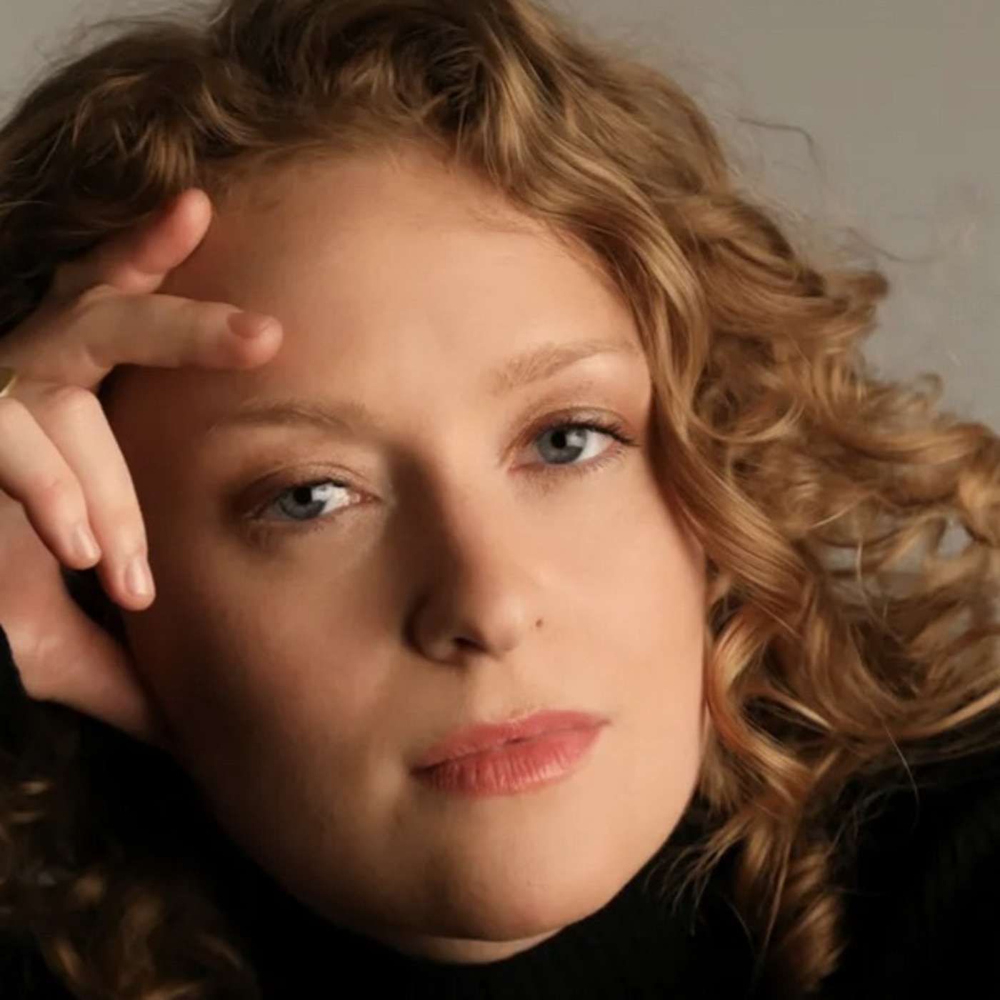 Songwriting Delights with singer-songwriter Alice Howe episode artwork