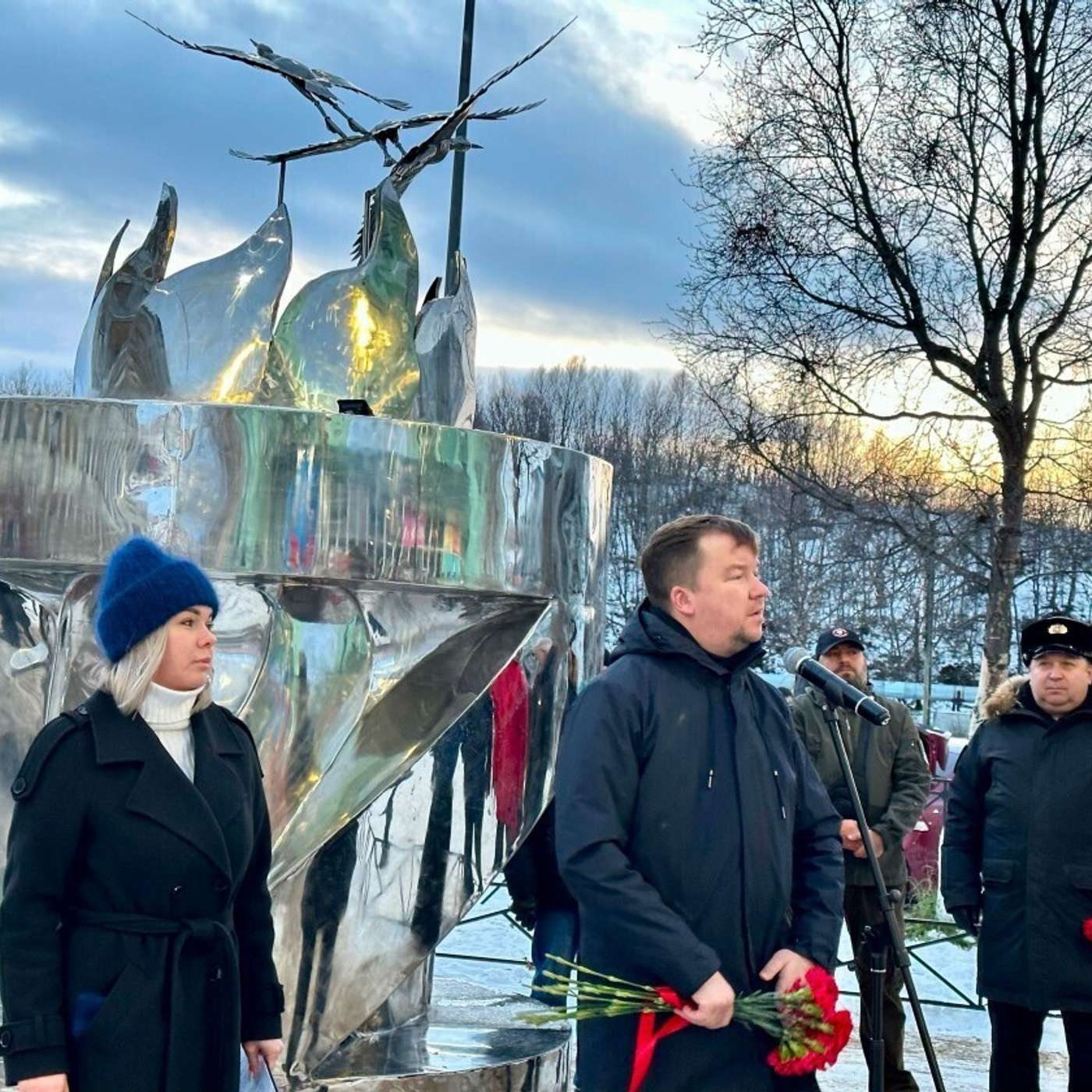 В городе подводников погибшим в Украине установили большой Z-памятник