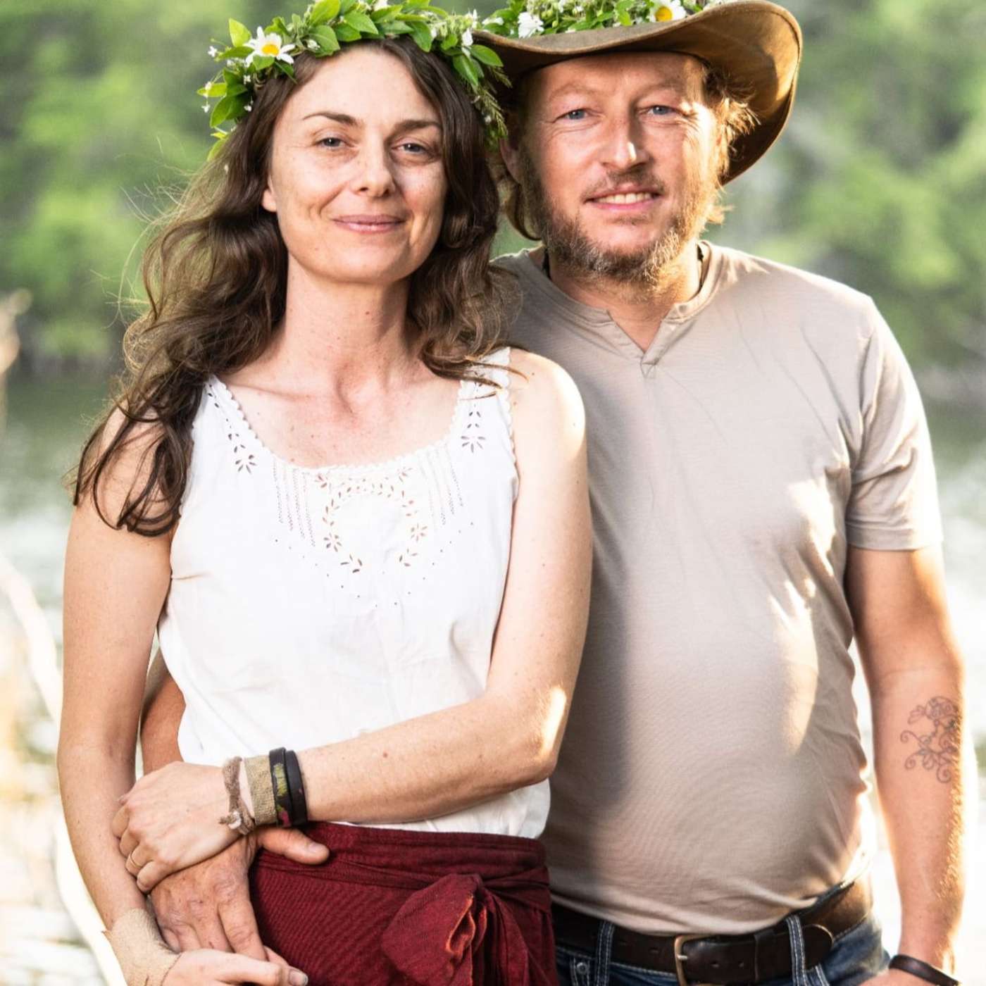 Contra Dancing with dance visionaries Ed and Tami Howe episode artwork