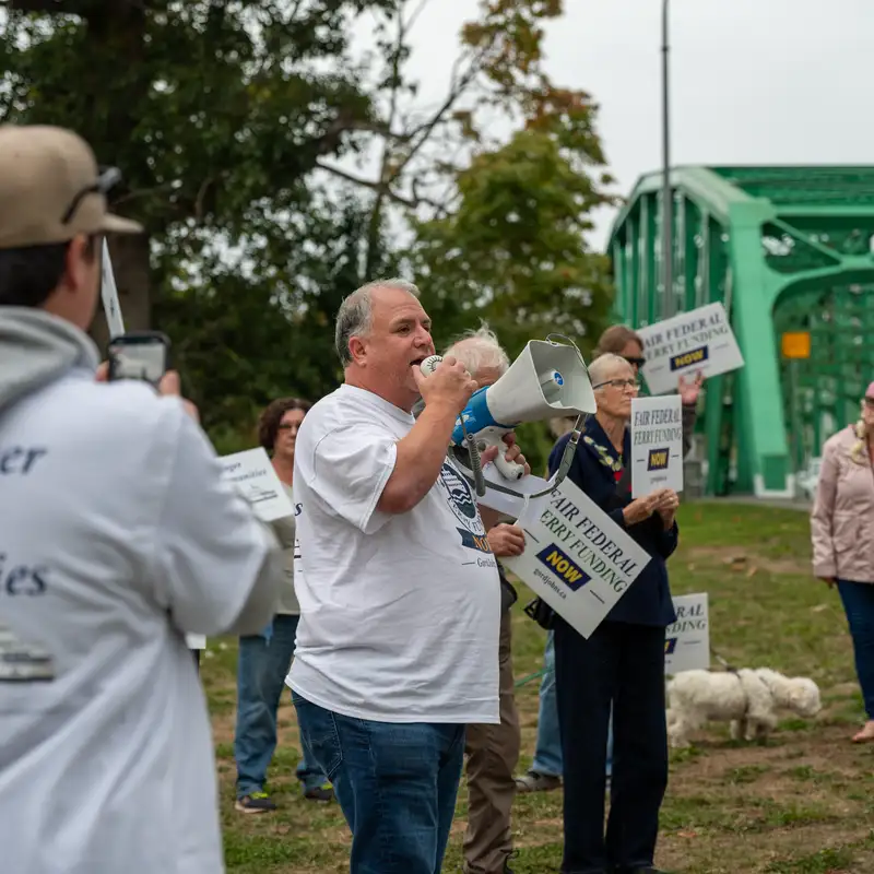 Rally in Courtenay calls for federal funding support for BC Ferries