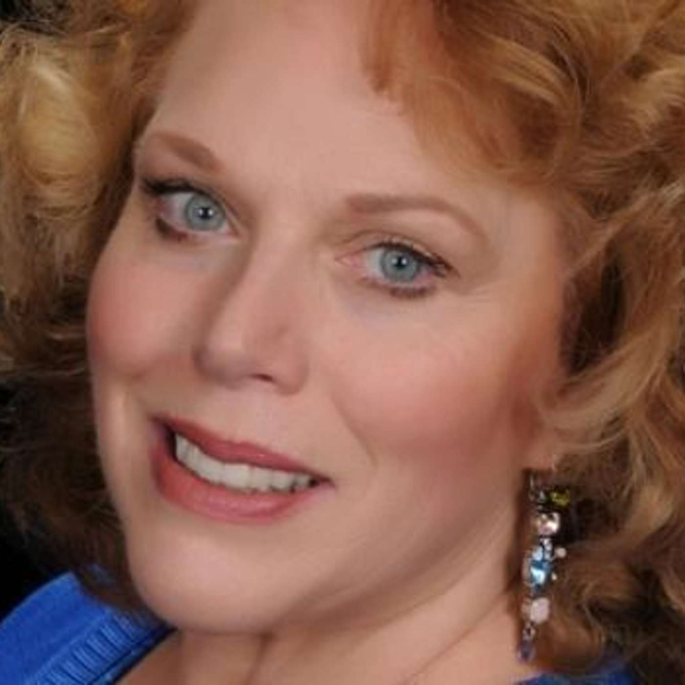 L'Aria che Tira...pillole di lirica - Tacea la notte placida (Il Trovatore) -  Carol Neblett