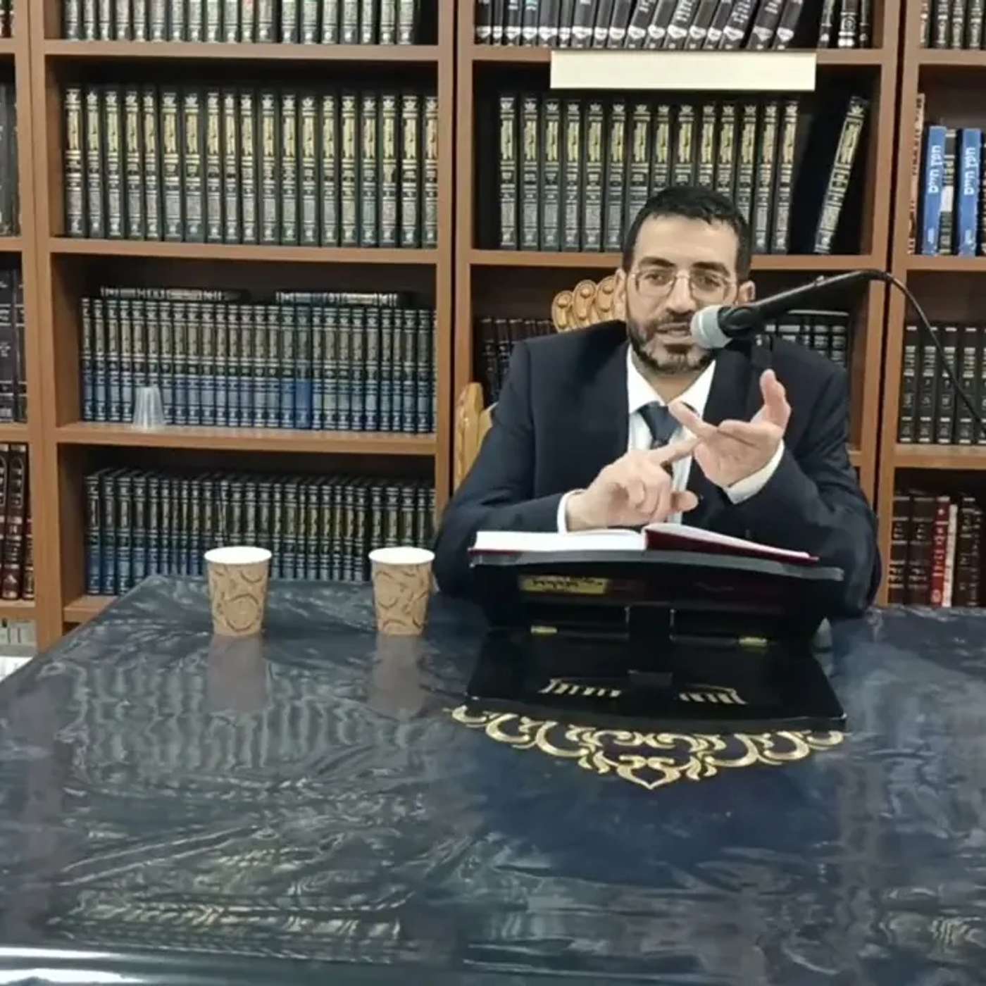 שחור זה רק צבע.... 🔴 הדור הזה דור הגאולה! 🛑 הרב אלון עטיה שליט"א באר יעקב פרשת ויחי ליל עשרה בטבת!