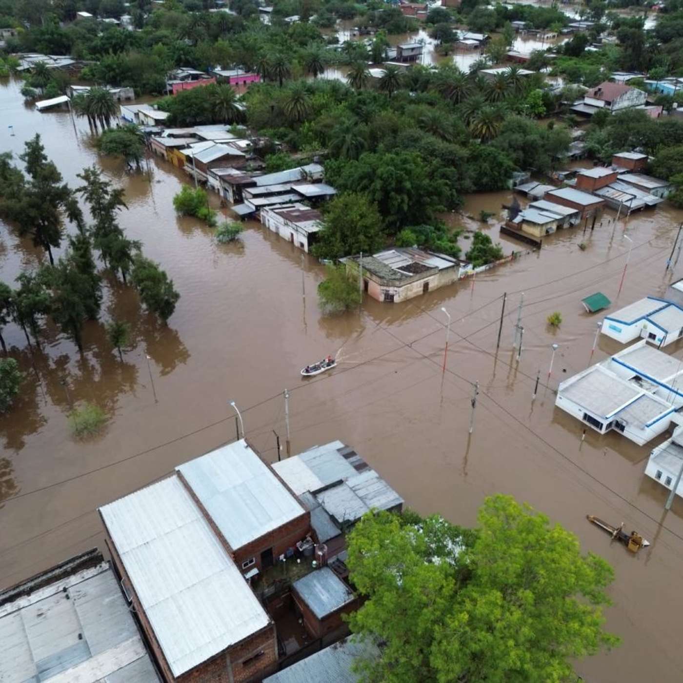 Inundaciones en La Madrid: despliegan operativos de salud y aseguran que el dique Escaba comienza a estabilizarse