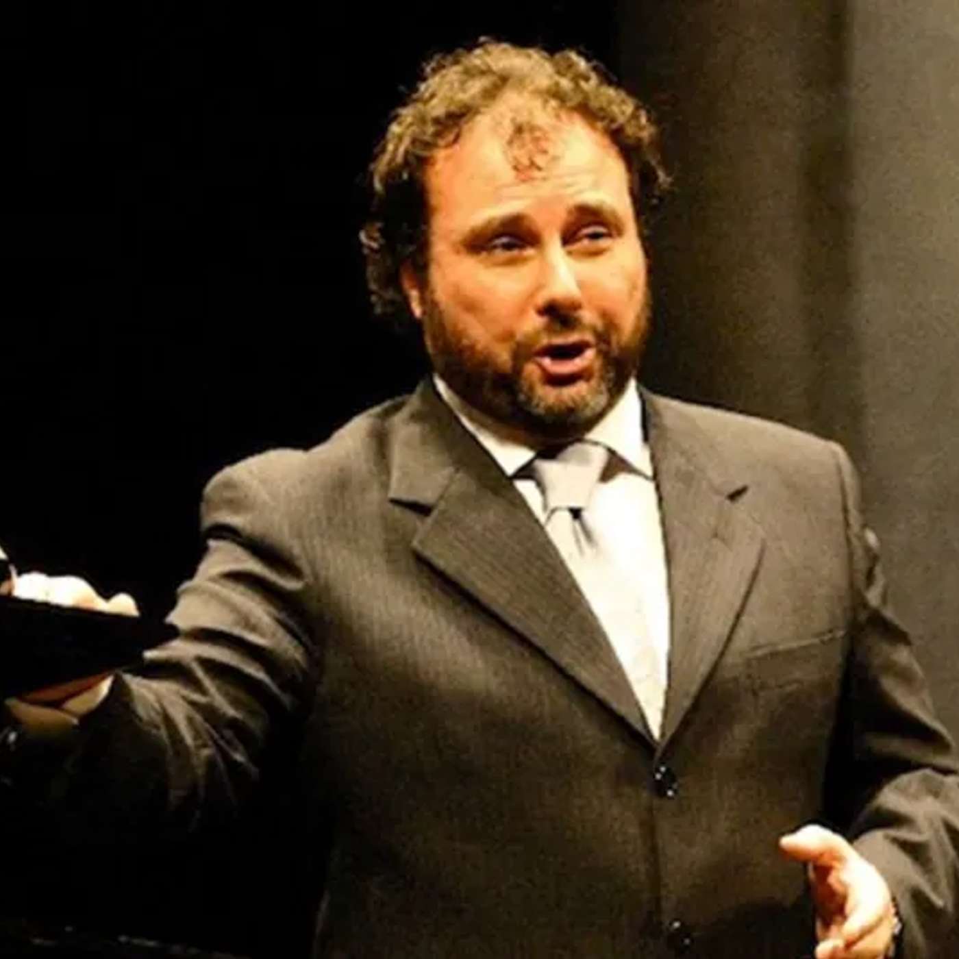 L'Aria che Tira…pillole di lirica -  E' serbato a questo acciaro  - (I Capuleti e Montecchi) - Vincenzo La Scola