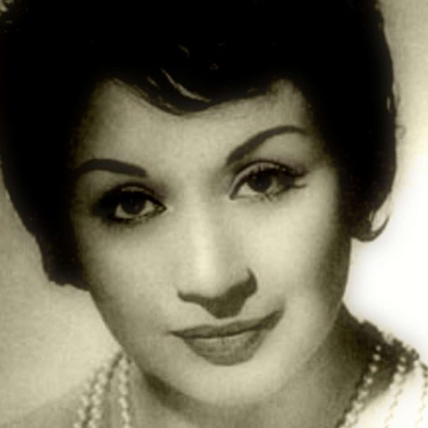 L'Aria che Tira…pillole di lirica - Nel giardin del bello - (Don Carlo) - Oralia Dominguez